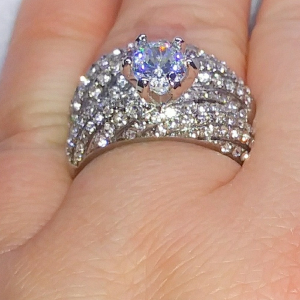 Size 8.5🎀 2 pc. Stunning 925 Classic Style Ring  - Picture 4 of 5